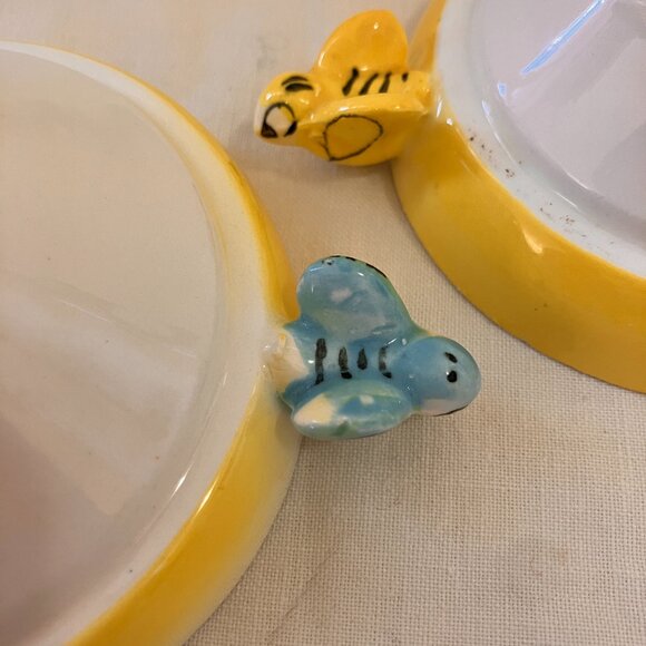 Vintage Bees on Beehive Measuring Cups x 4 Made in Japan 1950's - Picture 9 of 12